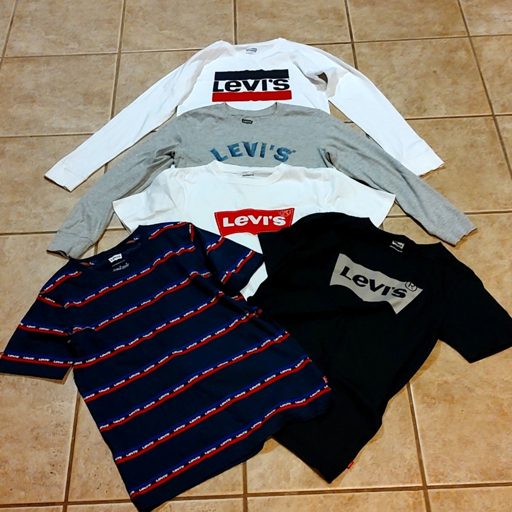 Bundle sale ‼️ Levi's boys shirts size Large